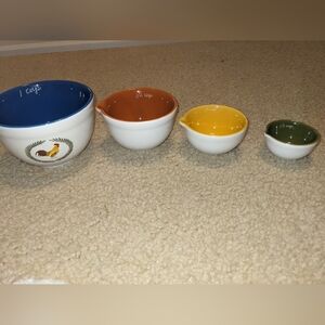 Tuscan kitchen measuring cup set